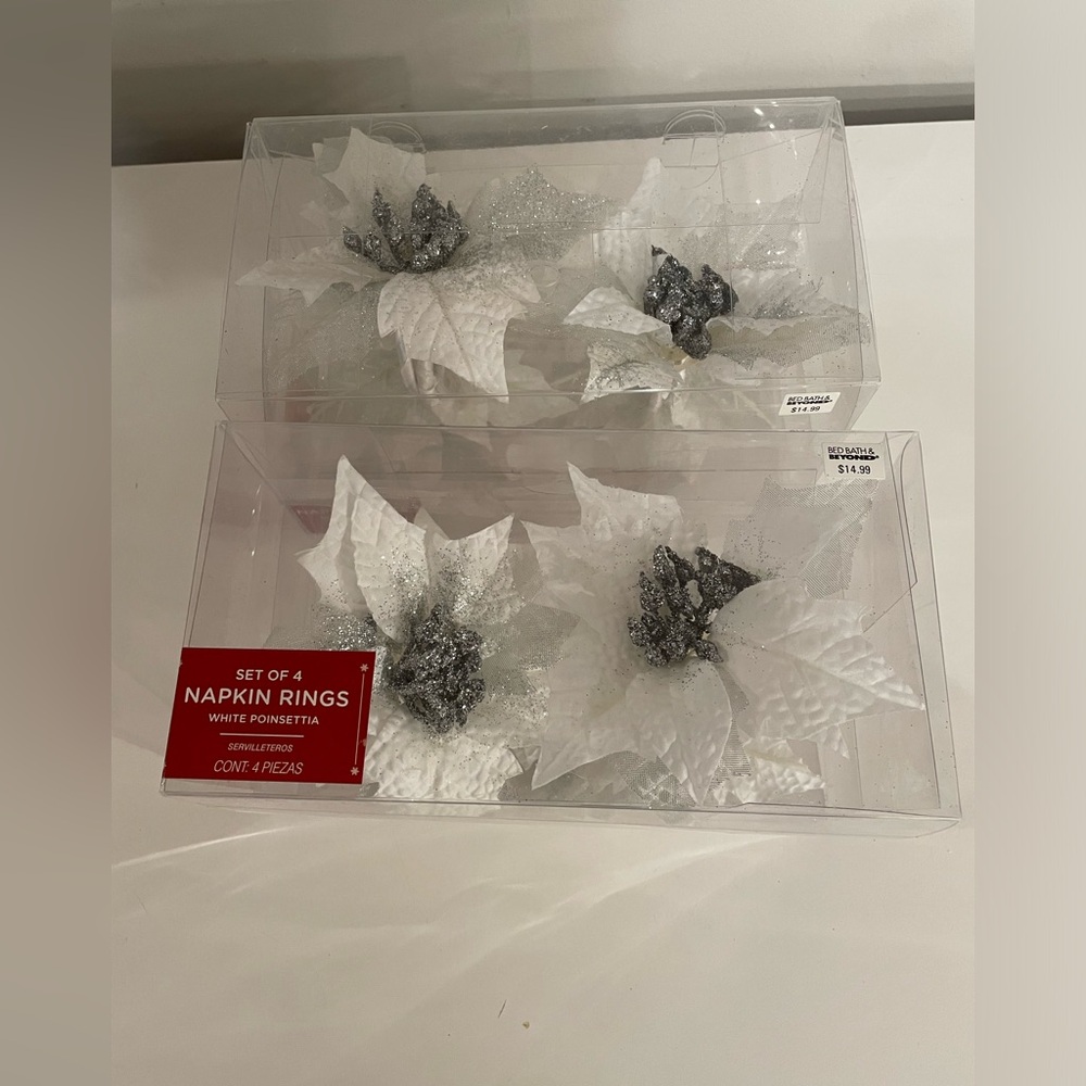 8 White & Silver Poinsettia napkin rings for Christmas table NIB